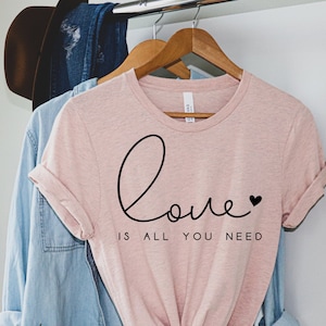 L’amour est tout ce dont vous avez besoin SVG - L’amour est tout ce dont vous avez besoin - L’amour est tout ce dont vous avez besoin PNG - L’amour est tout ce dont vous avez besoin DXF - L’amour est tout ce dont vous avez besoin eps
