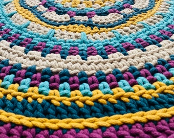 Tapis "mandala" au crochet coloré fait à la main