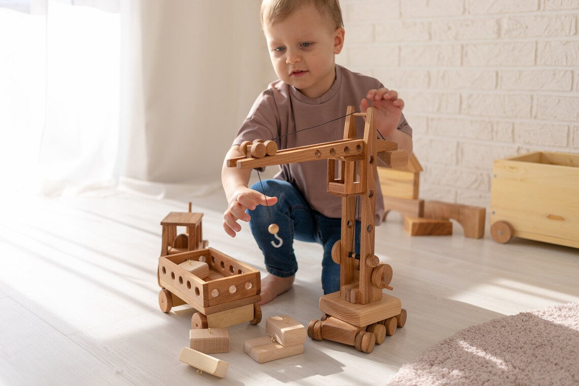 Wooden toy crane for kids / eco-friendly toy / Montessori toys | Etsy