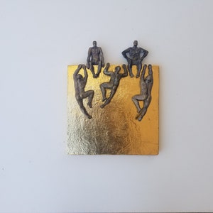 Seated Men and Climbers, Unique Ceramic Sculpture with Resin Figures and Gold Leaf Finish, Modern and Luxury Wall Art with Timeless Elegance