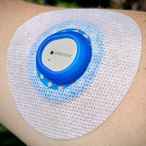 Dexcom G7 Cover Reusable Flexible CGM Guard Protective Sensor Shield Overlay with 2 Adhesive Patches Included