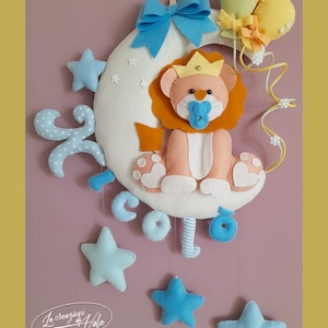 Fuoriporta nascita personalizzata con luna ed un tenero leoncino