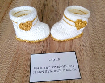 Chaussons pour faire-part de grossesse, faire-part de grossesse grands-parents, chaussons pour bébé au crochet nouveau-né chaussures faites main nouveau cadeau de bébé dans une boîte