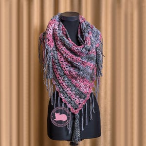 Easy Crochet Triangle Shawl Pattern – PDF Download, Beginner-Friendly Wrap, Crochet Scarf Pattern with Chart, Instant Digital Pattern 1032
