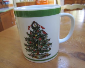 Vintage GEORGES BRIARD Yule Tide mug