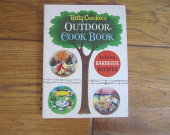 1961 Betty Crocker's OUTDOOR COOKBOOK