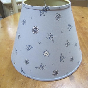 Vintage PIERRE DEUX French Country medium lamp shade
