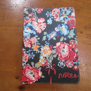 VERA BRADLEY &quot;Notes&quot; small journal Indiana Rose