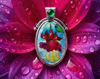 Fuchsiakleurige bloemenhanger, sieraden van cloisonné geëmailleerd, sterlingzilver, groene edelsteen