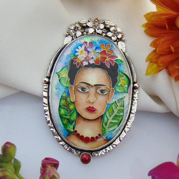 Colgante Frida Kahlo, Esmalte Cloisonne, Plata de ley 925, Joyería Frida mexicana, Colgante Frida ovalado grande, Joyas hechas a mano, Flores de plata