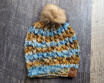 Chunky Pom Pom Beanie in Librrian