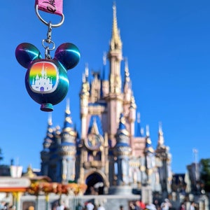 Mouse Balloon inspired Magic Band Puck Holder for the MB2 or MB+