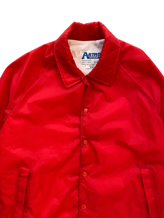 Red Coach Jacket, Button Snap Windbreaker Jacket, Retro Sports Coat, Vintage Windbreaker, Light Jackets and Coats, Vintage Spring Jackets