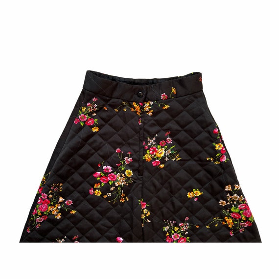 70s Vintage Quilted Maxi Skirt | Black Floral Pri… - image 3