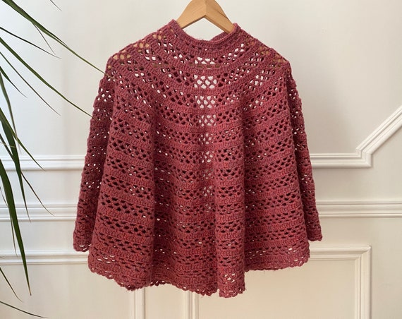 Vintage Knit Pink Poncho, 1970s Dusty Rose Croche… - image 7