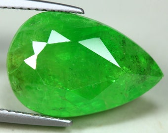 11.03 Cts_unique Gemstone_100 % Natural Unheated Tsavorite Green Garnet_kenya