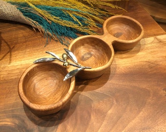 Kitchen gift wooden, Wooden snack bowl, small wooden plate, Divided snack bowl, walnut wood snack bowl, wooden serving plate, brass object