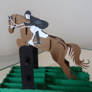 Biglietto pop-up 3D per salto ostacoli e dressage - Compleanno - congratulazioni