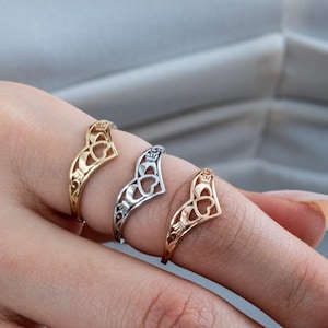 14k 18k Real Solid Gold Celtic Claddagh Ring, Chevron Filigree Heart Claddagh Dainty Promise Vintage Irish Celtic Claddagh Ring Gift For Her