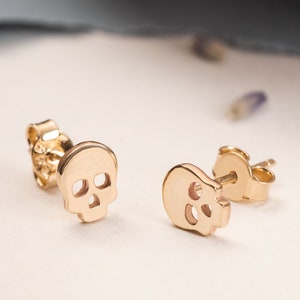 Skull Stud Earrings (pair) 14K Solid Gold, Minimalist Skull Stud Earrings, Mini Anatomy & Science Jewelry, Skeleton Themed Gold Earrings