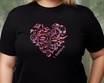 Alien Lover T-Shirt, I Believe In Aliens T-Shirt, Believe Alien Shirt, Alien Lover Shirt, Alien Lover Gift, Cute Alien Theme T-Shirt