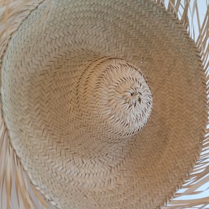 Natural straw summer hat with frayed edges, straw summer hat, straw hat, t. unique. image 3
