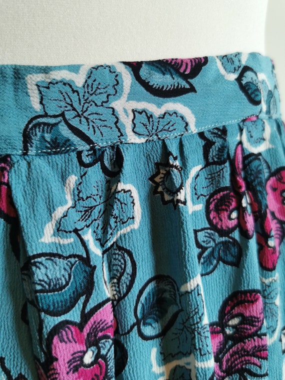 1940’s fabric blue and fuchsia floral rayon crepe… - image 4