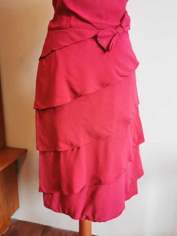 1950’s hot fuchsia pink rayon silk dress tiered s… - image 4