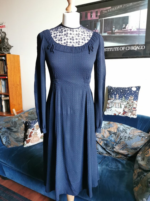 1930’s/1940’s navy winkled rayon dress w lace inse