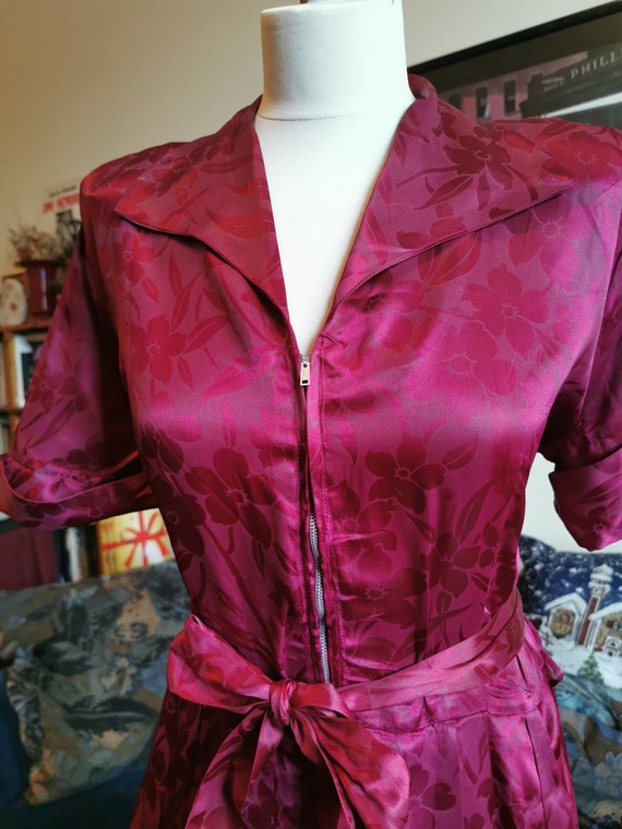 1940’s deep red burgundy satin dressing gown robe… - image 3