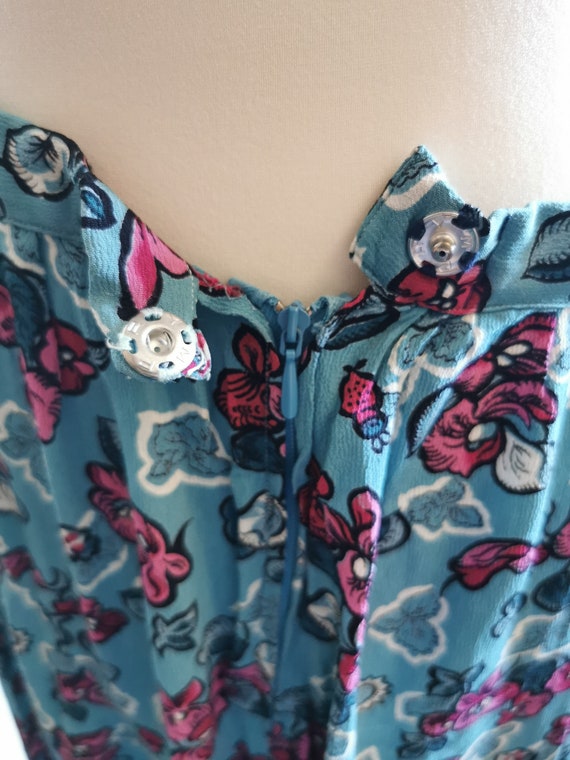 1940’s fabric blue and fuchsia floral rayon crepe… - image 5