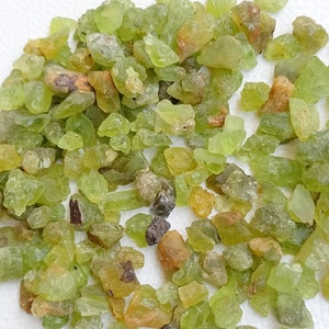 Peridot Crystal Rough 1Oz Chips, Natural Peridot Gemstone, Bulk Assorted Peridot Stone Raw, Loose Rough, Wholesale Crystal Chips For Jewelry