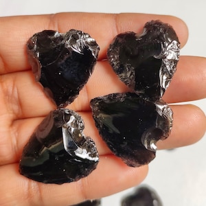 Obsidian Heart, Obsidian Crystal Moon, Black Obsidian Heart Crystal, Carving Metaphysical Glass Heart Healing Crystal for Jewelry Makinga