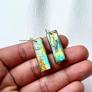 Labradorite Earrings, Sterling Silver Earrings, Gemstone Earring, Chunky Crystal Earring, Dainty earring, Gifts for her, Gift for girlfriend