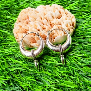 Vintage Hoop Earrings, Chunky Silver Hoops, Silver Hoop Earrings, Sterling Silver Earrings, Chunky Silver Earrings, Huggie Hollow Hoops