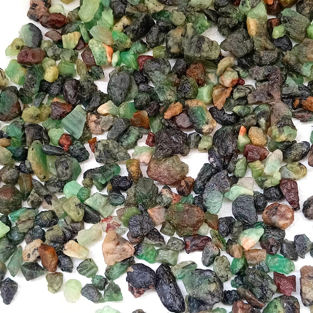Emerald Rough Stone, Raw Emerald Mini Crystal, Natural Emerald Raw
