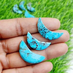 Howlite Turquoise Moon, Turquoise Crescent Moon Stones, Howlite Crescent Moon Stabilized, Dyed Mix Size Cabochon Moons for Jewelry