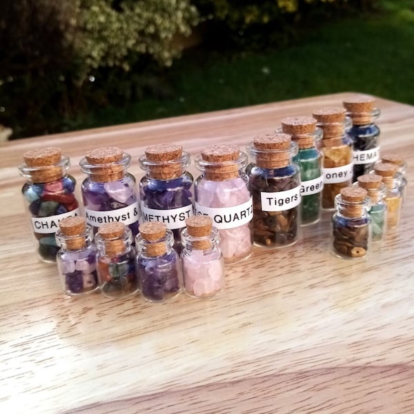 Gemstone Bottles – Gemstone Bottle, Amethyst, Rose Quartz, Tigers Eye, Green Aventurine, Jade, Hematite, Chakra