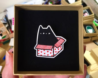 Corazones de caja de gato de pin