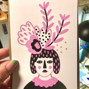 Carte postale Tête en fleurs