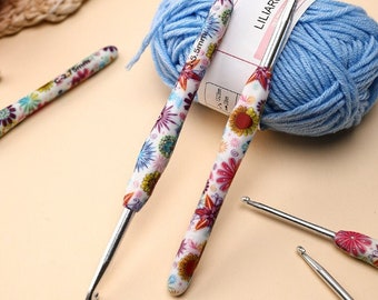 Colourful Crochet Hooks, Beautiful Printed Floral Crochet Hook Set 2.5mm to 10mm Crochet Hooks, Lovely Crochet Kit