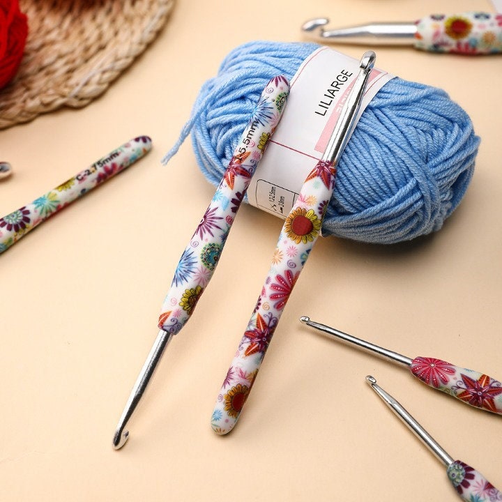 10 Pack - CleverDelights Size G (Size 6) Aluminum Crochet Hooks - 6 Length  - 4mm Diameter - Knitting