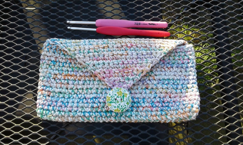 Crocheted Hook Case Make Up Case