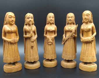 ヴィンテージ 木製人形 糸 素朴な装飾 コレクション 手作り 木製人形
