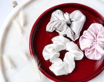 100% GOTS organic silk scrunchie