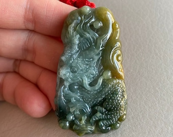 認定された手彫りのグリーンミャンマー天然ビルマ翡翠ジェダイト