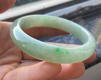 翡翠バングル 58.1 mm (2.29