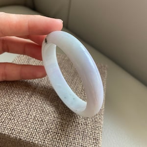 翡翠バングル 49.0 mm (1.93