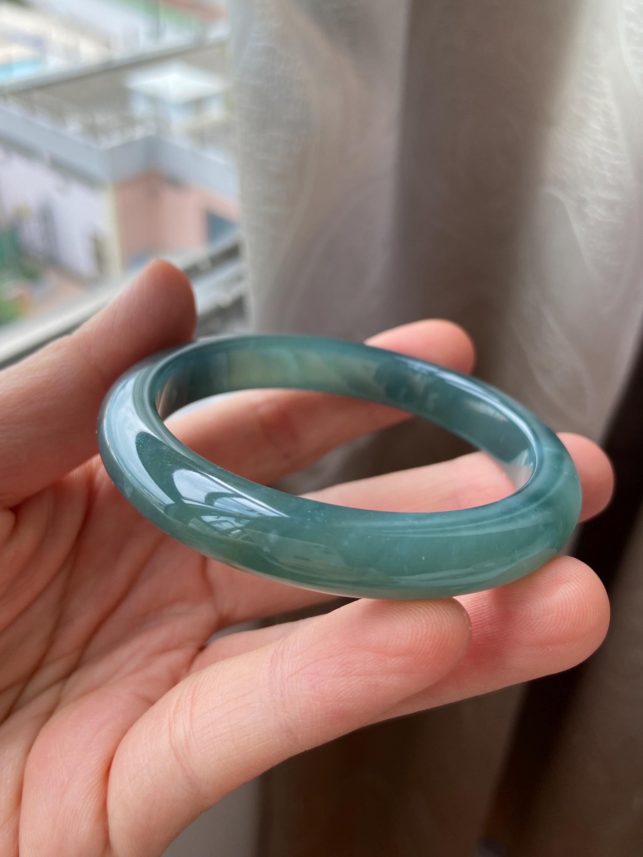翡翠バングル 54.5 mm (2.15