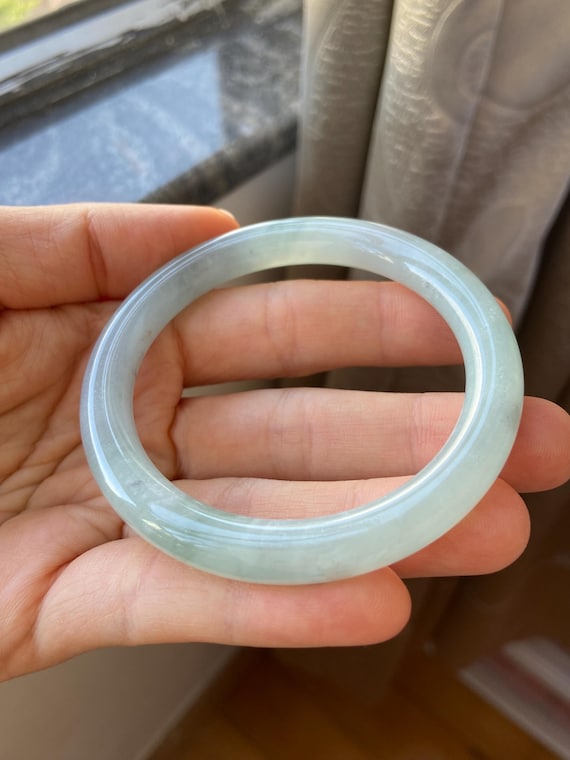 翡翠バングル 54.0 mm (2.13インチ)、アイシーアップルグリーンの
